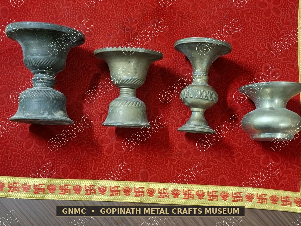 Century-Old Aristocratic Brass Bedside Spittoons Ensemble (Pikadani Set of 4)
