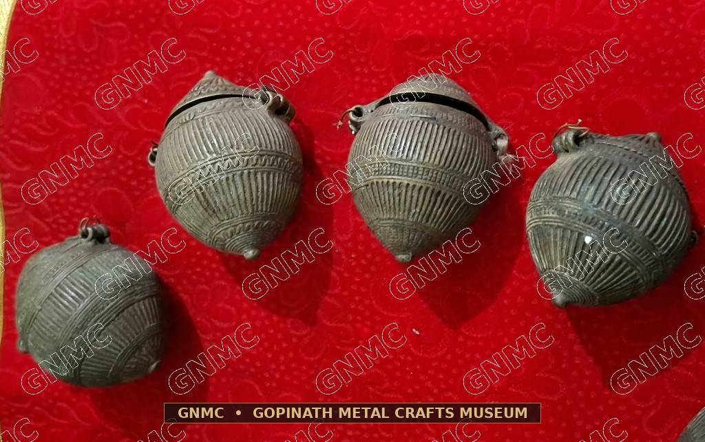 Century-Old Grandmother's Ribbed Brass Waist-Pleat Coin Container